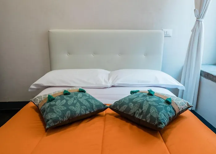 Feel - Cozy Old Town